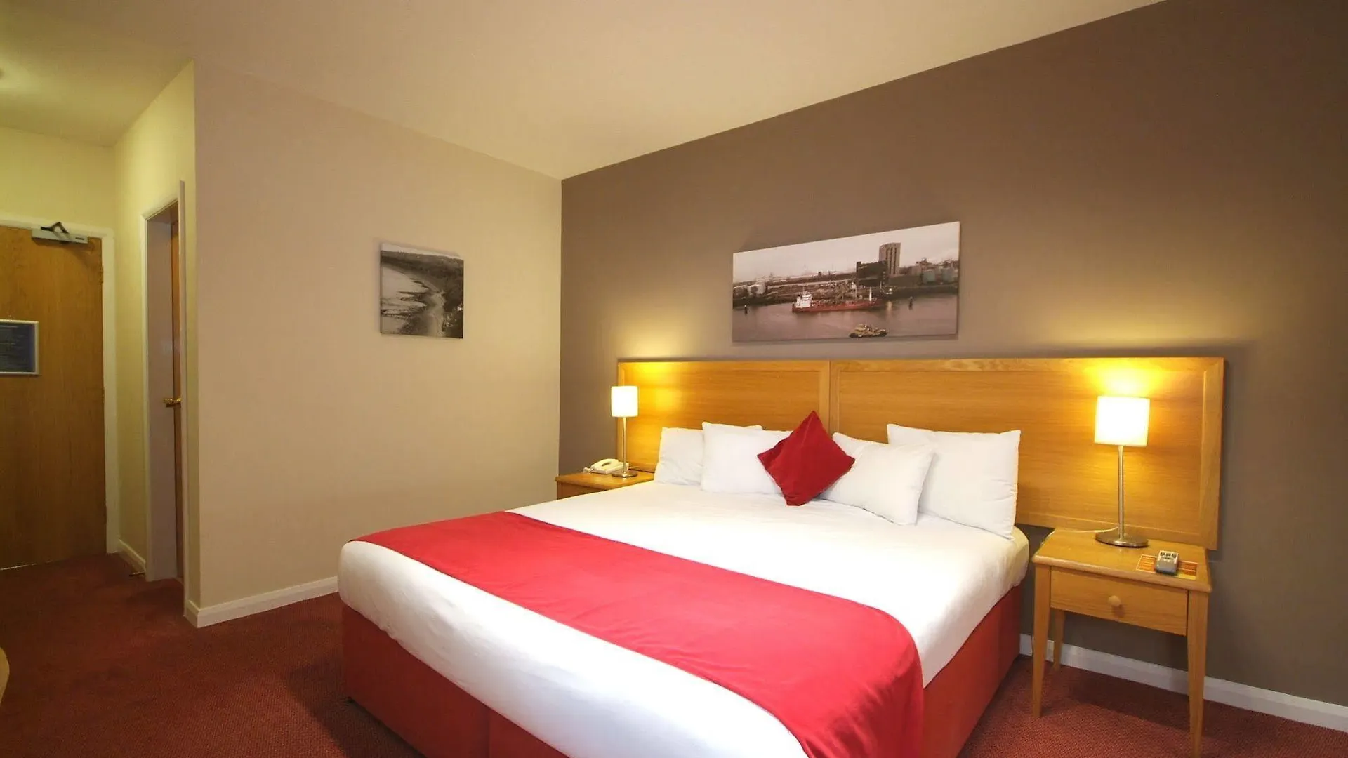 ***  Kingstown Hotel By Greene King Inns 킹스턴어폰헐 영국
